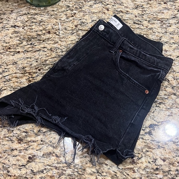 EUC Abercrombie & Fitch Jean Shorts - Picture 4 of 4